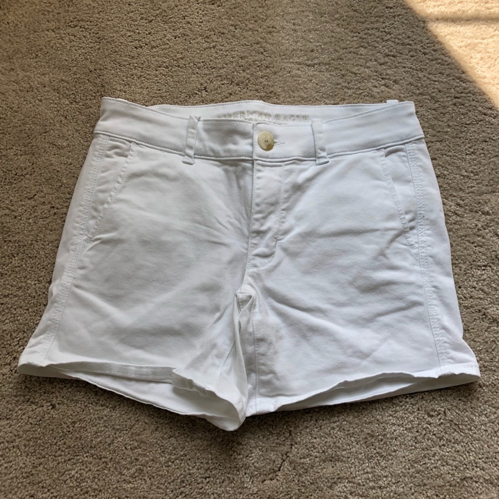 American Eagle White Midi Khaki Shorts